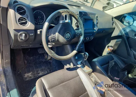 2016 Volkswagen Tiguan S from USA, damaged, VIN WVGAV7AX2GW032395